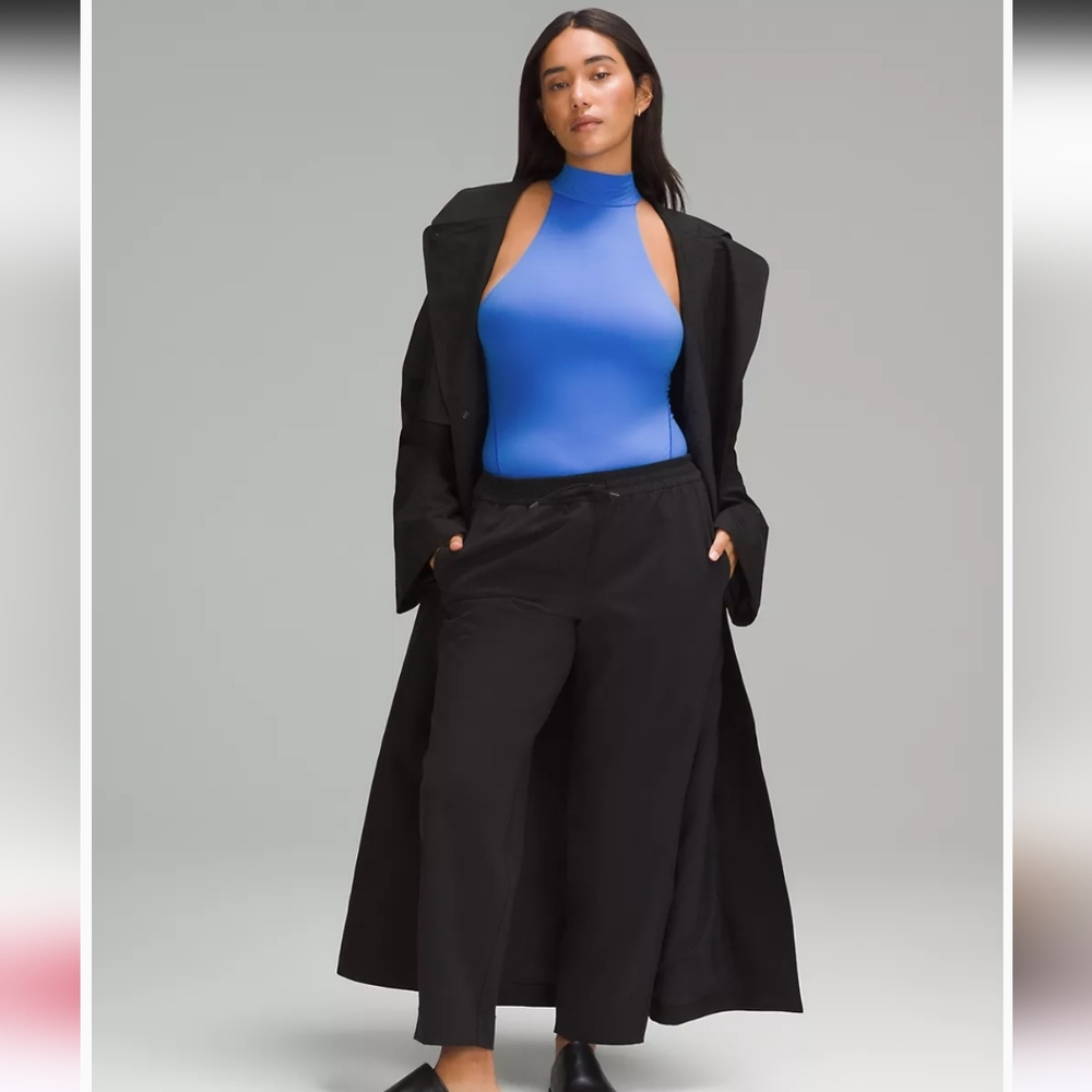 NWT Lululemon mock neck sleeveless body suit blue